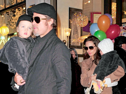 Brad Pitt, Angelina Jolie Brad Pitt, Angelina Jolie